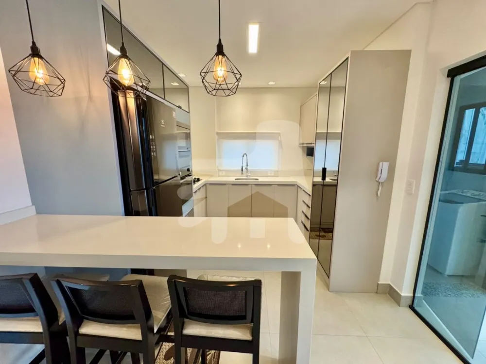Apartamento 3 suítes para Venda no bairro Meia Praia em Itapema