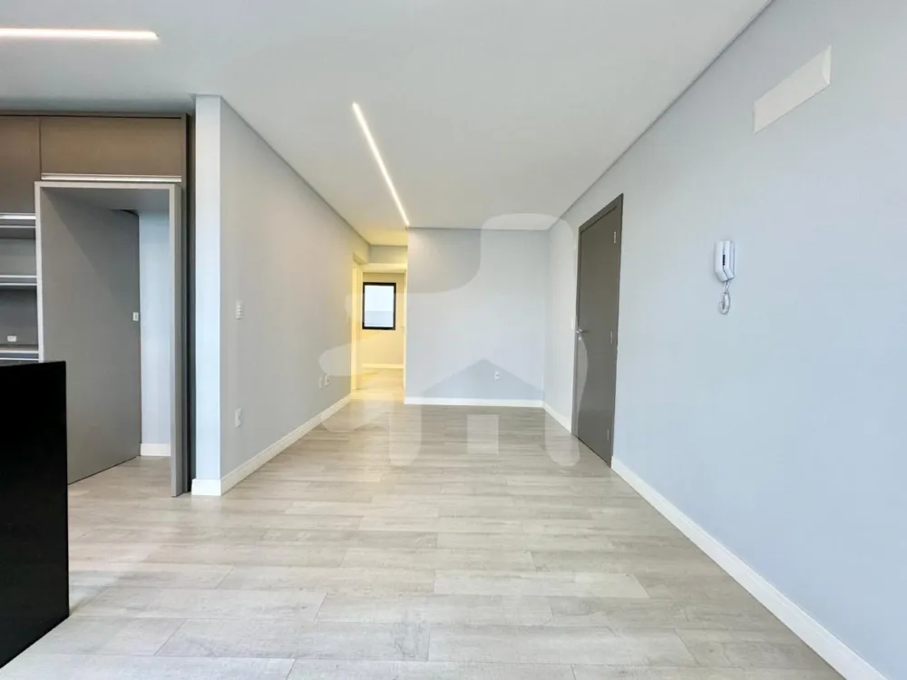 Apartamento 3 quartos para Venda no bairro Meia Praia em Itapema