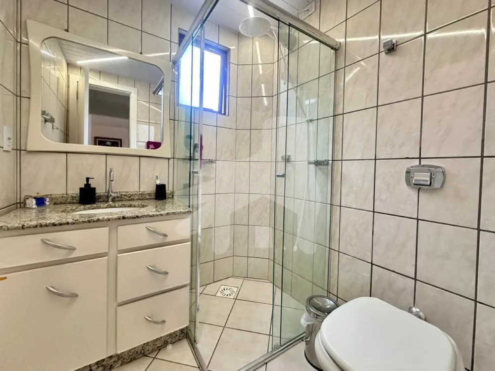 Apartamento 3 quartos para Venda no bairro Meia Praia em Itapema