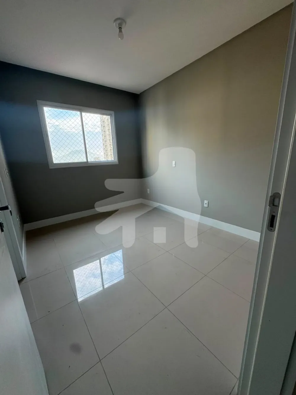 Apartamento 3 suítes para Venda no bairro Meia Praia em Itapema
