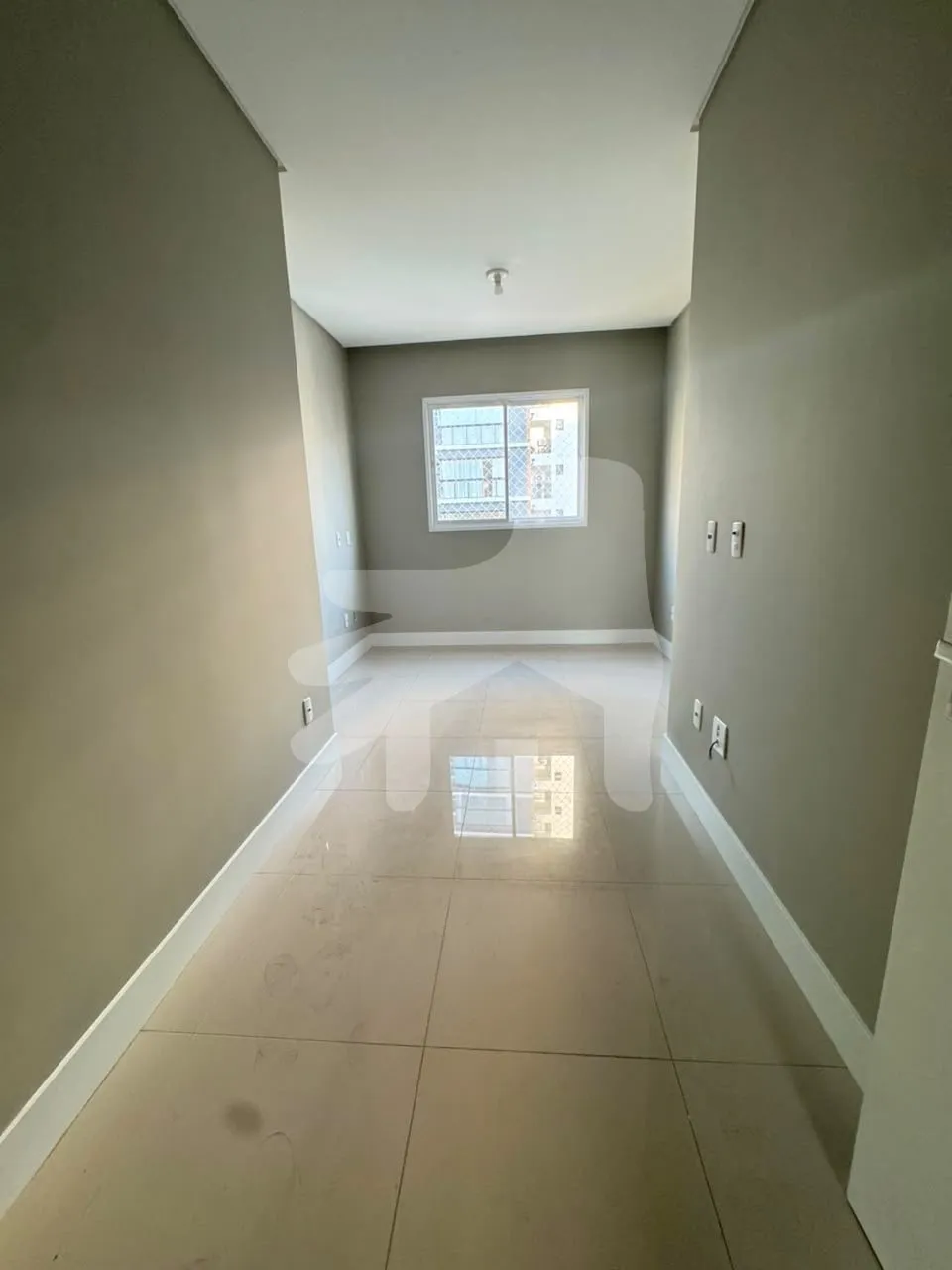 Apartamento 3 suítes para Venda no bairro Meia Praia em Itapema