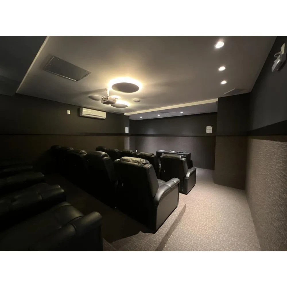 Lindo Apartamento Alto Padrão Frente a Avenida com Vista Mar Finamente Mobiliado