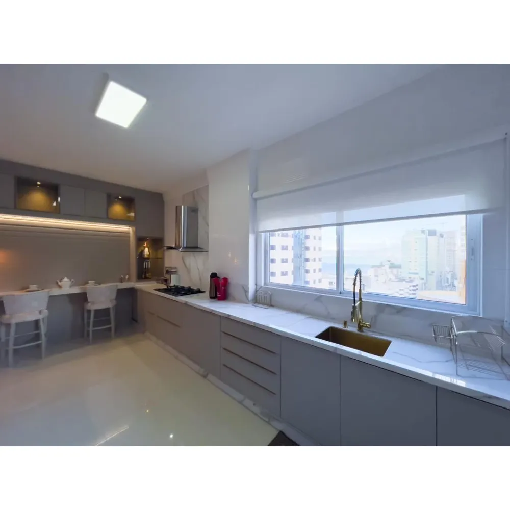 Lindo Apartamento Alto Padrão Frente a Avenida com Vista Mar Finamente Mobiliado