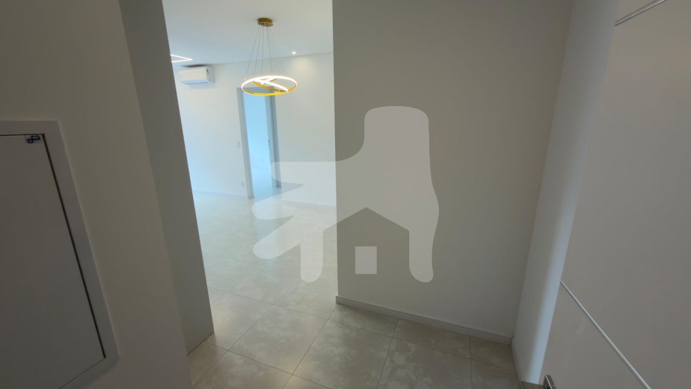 Apartamento novo Semi-mobiliado 01 suíte + 02 dormitórios 