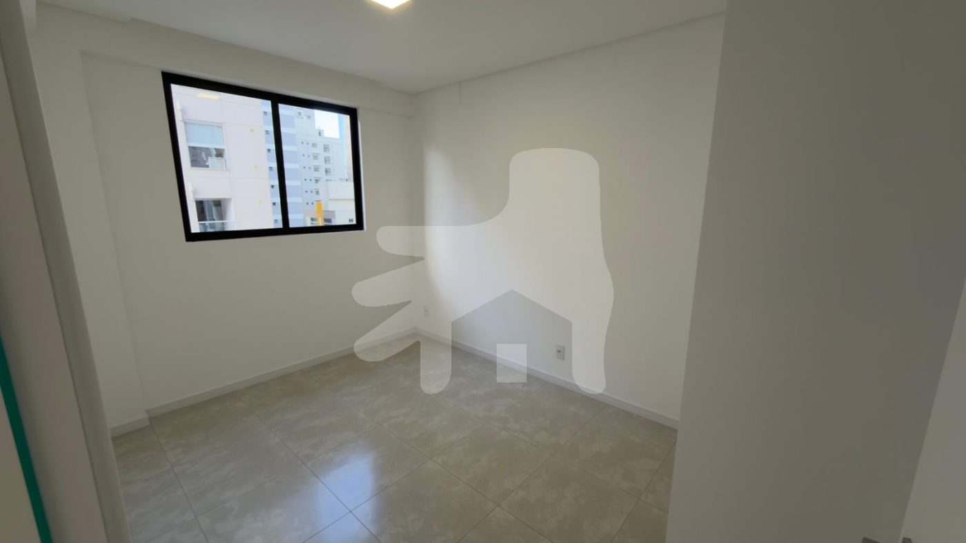 Apartamento novo Semi-mobiliado 01 suíte + 02 dormitórios 