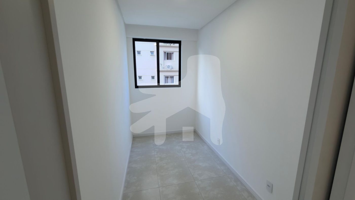 Apartamento novo Semi-mobiliado 01 suíte + 02 dormitórios 