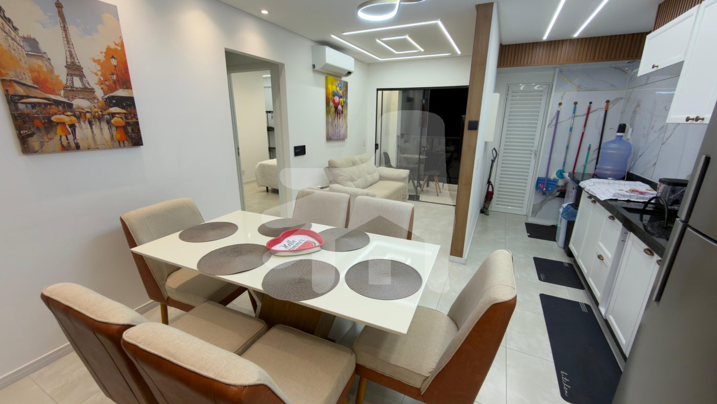 Apartamento novo mobiliado (frente rua e andar alto) 1 suíte + 02 dormitórios