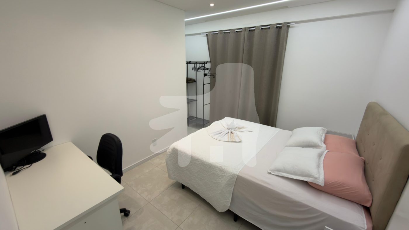 Apartamento novo mobiliado (frente rua e andar alto) 1 suíte + 02 dormitórios