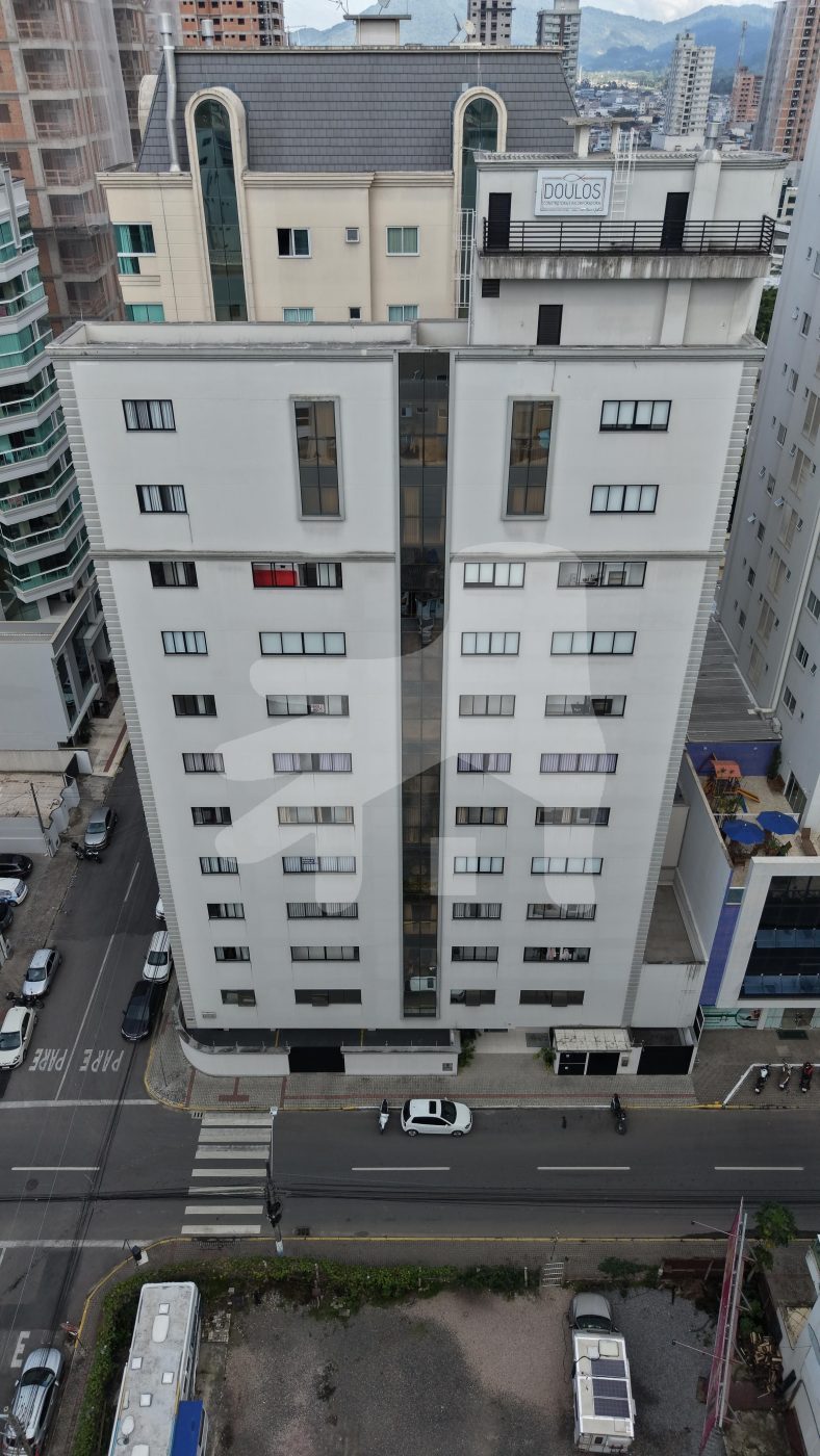 Apartamento 2 suítes para Venda no bairro Meia Praia em Itapema