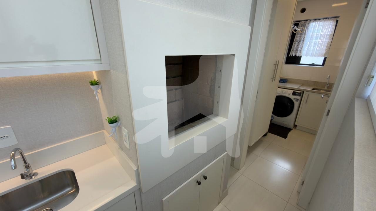 Apartamento 2 suítes para Venda no bairro Meia Praia em Itapema