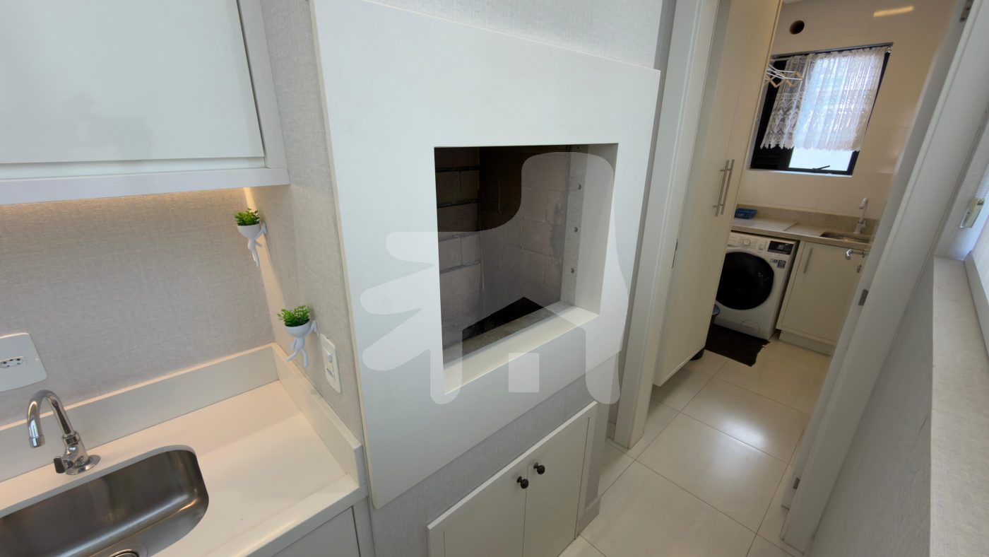 Apartamento 2 suítes para Venda no bairro Meia Praia em Itapema