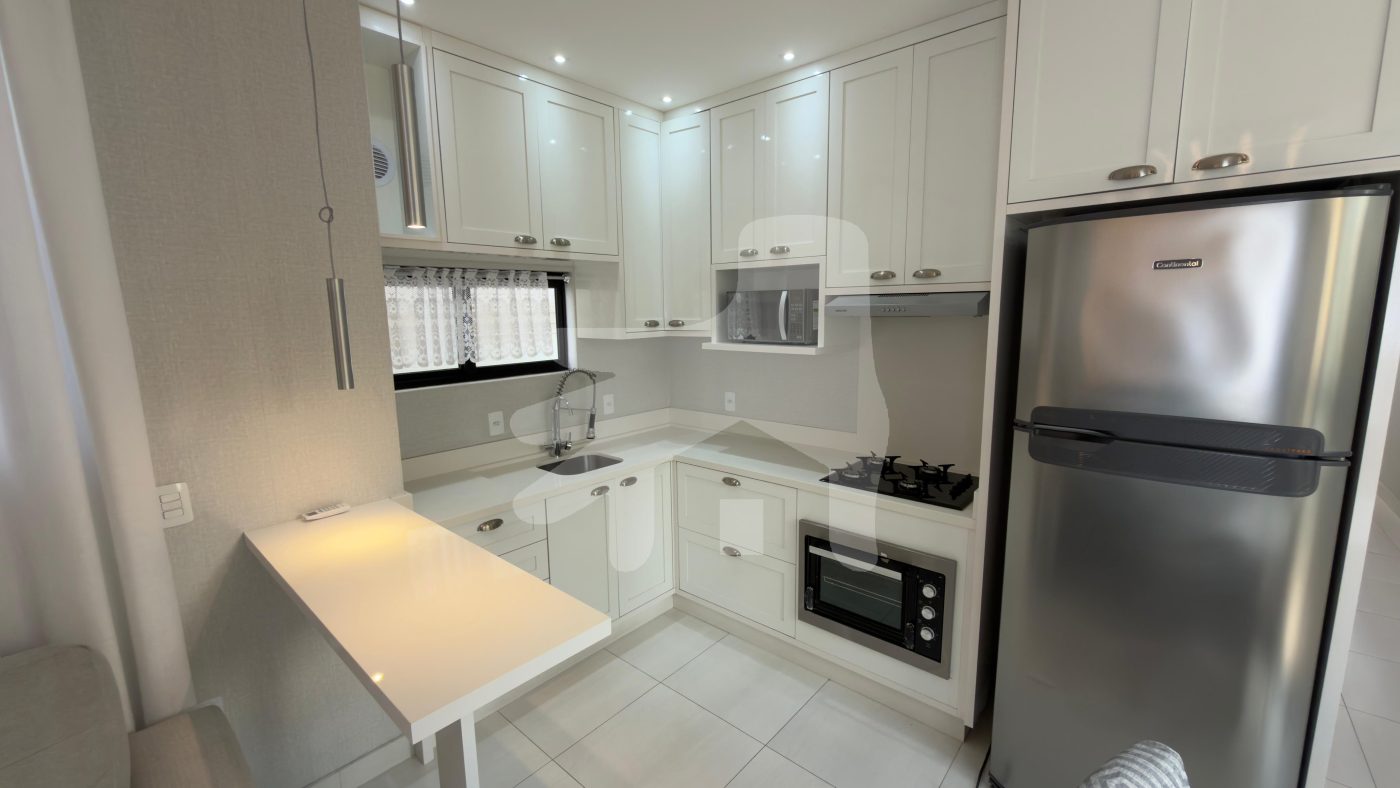 Apartamento 2 suítes para Venda no bairro Meia Praia em Itapema