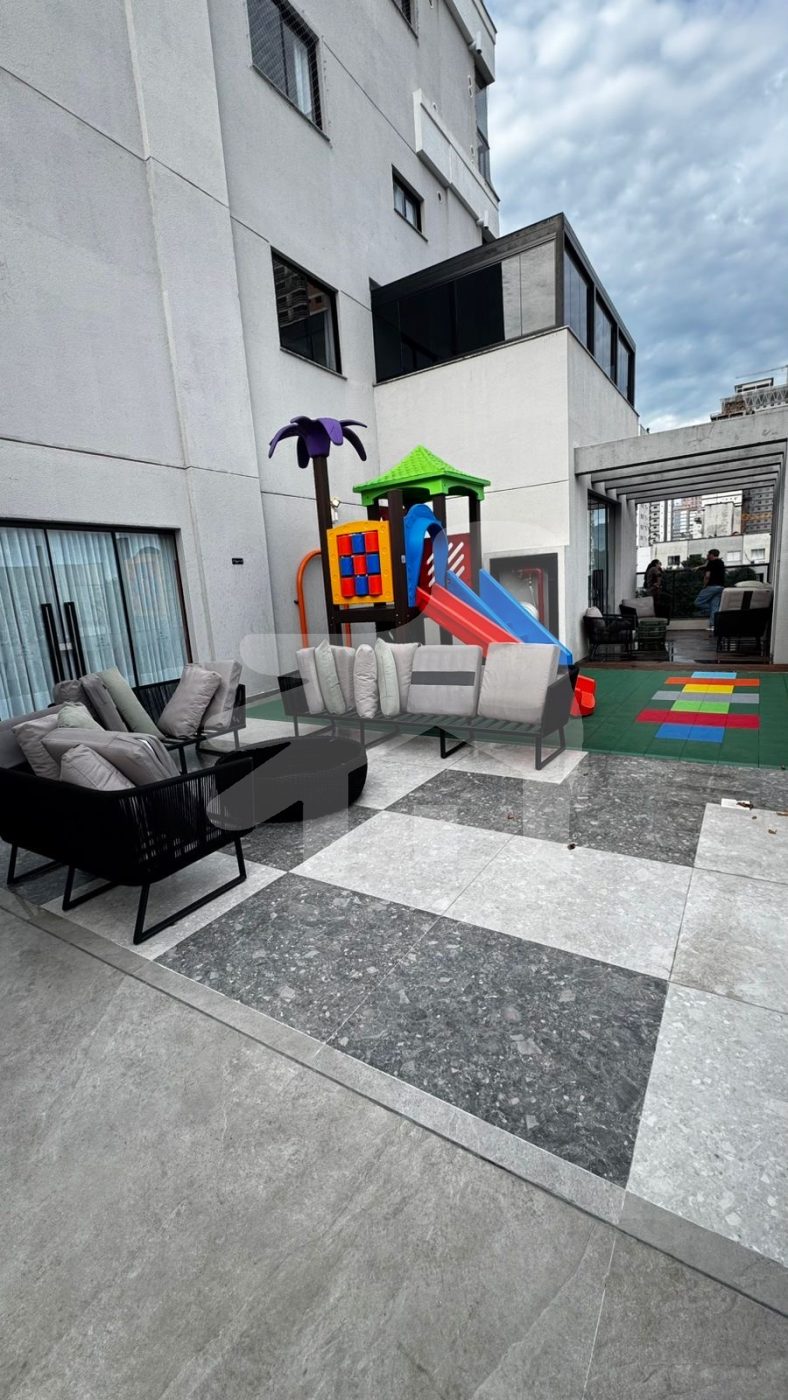 Apartamento 3 suítes para Venda no bairro Meia Praia em Itapema