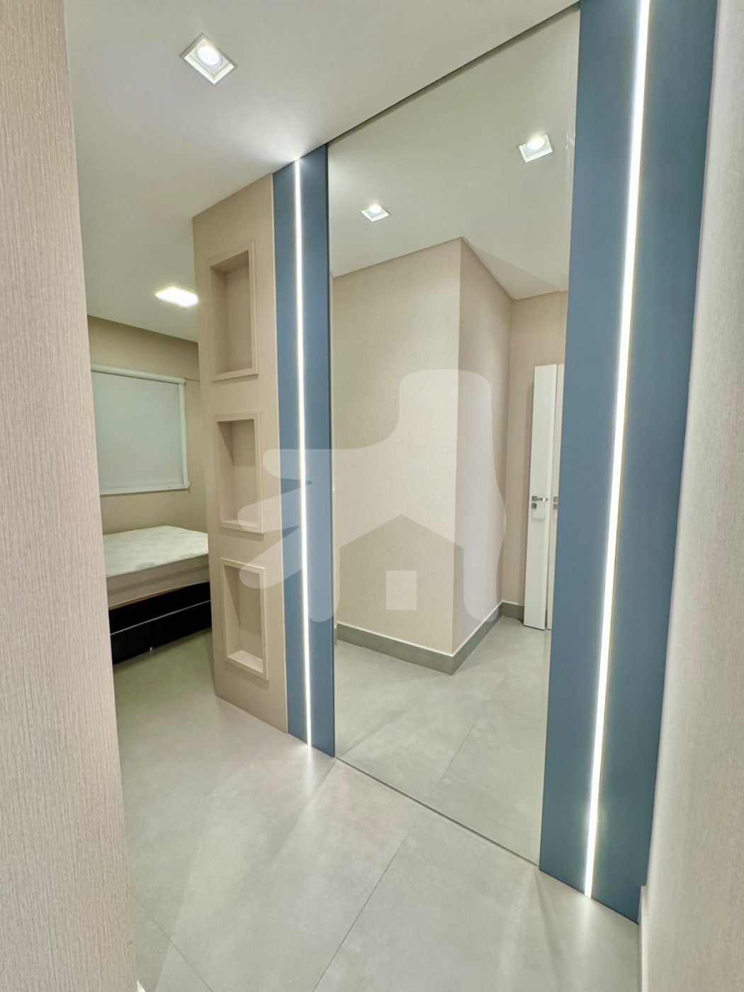 Apartamento 3 suítes para Venda no bairro Meia Praia em Itapema