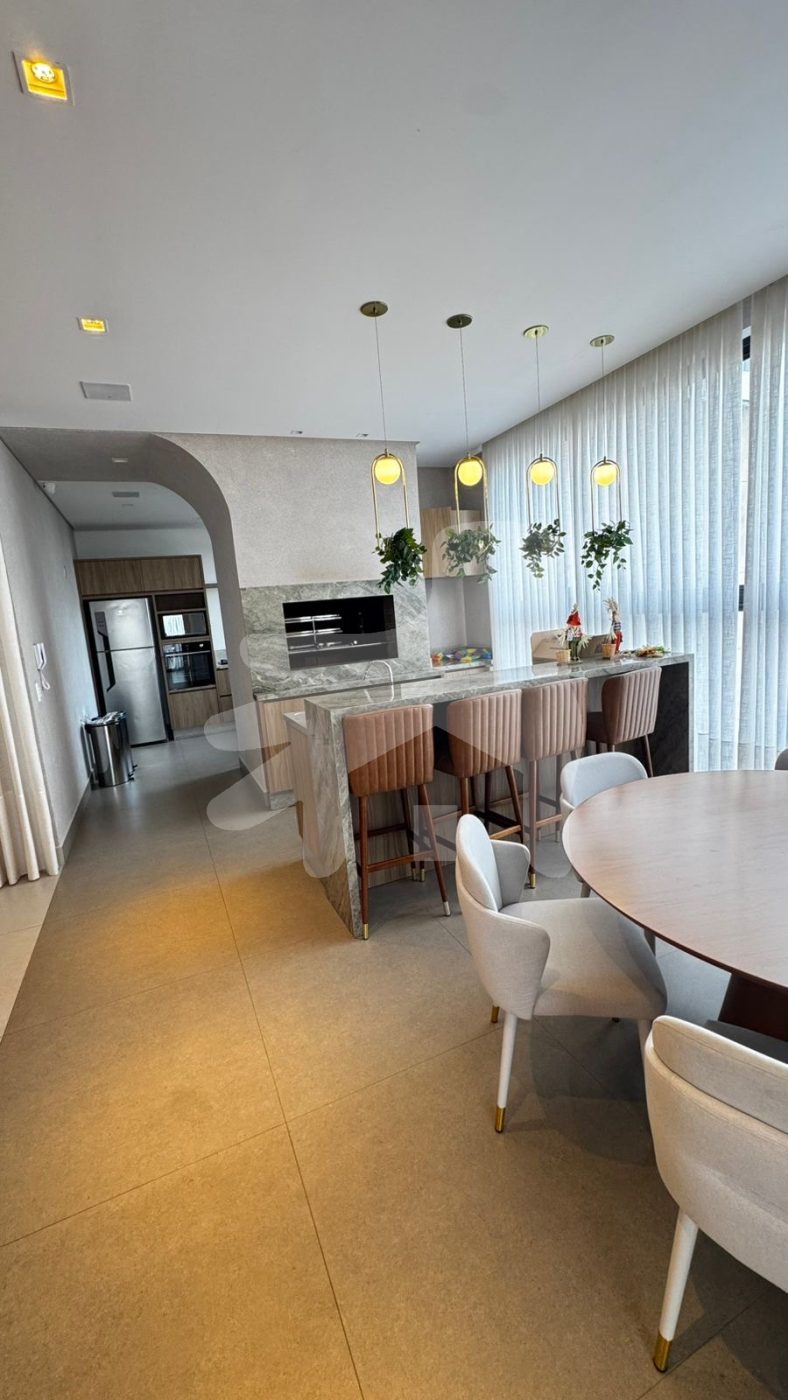 Apartamento 3 suítes para Venda no bairro Meia Praia em Itapema