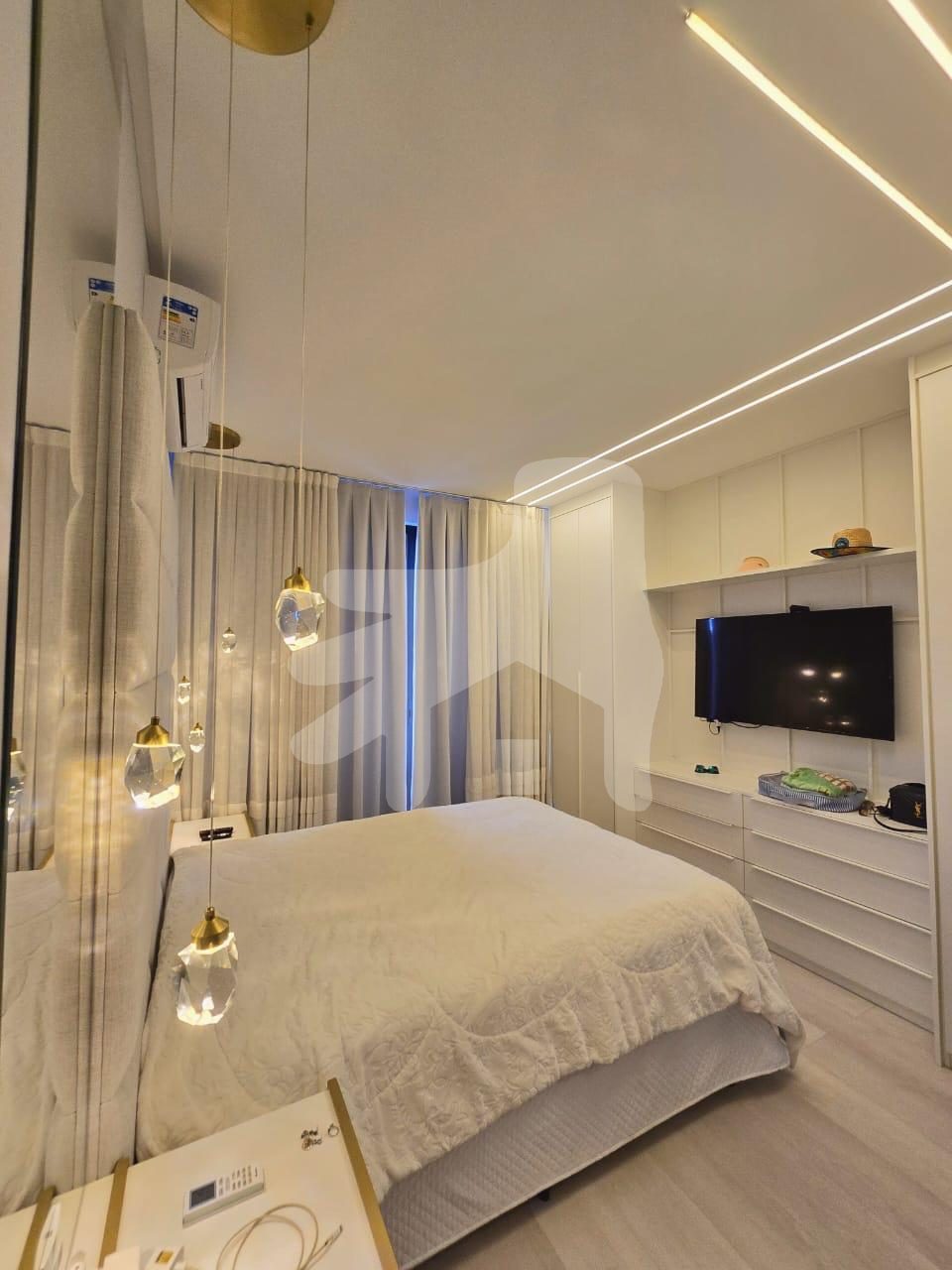 Apartamento 4 suítes para Venda no bairro Meia Praia em Itapema