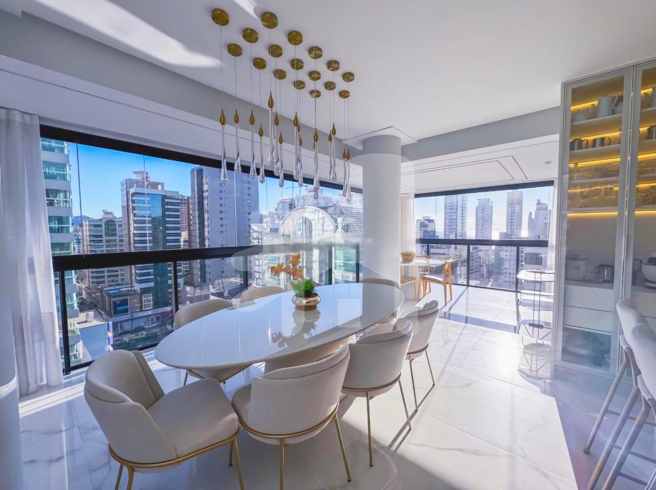 Apartamento 4 suítes para Venda no bairro Meia Praia em Itapema