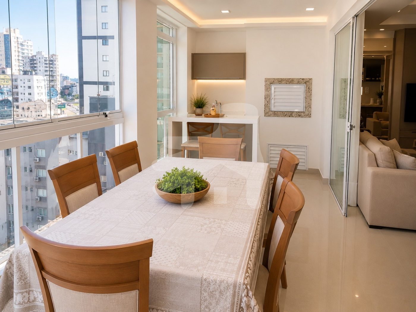 Apartamento 3 suítes para Venda no bairro Meia Praia em Itapema