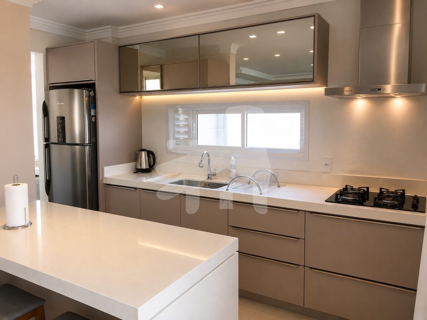 Apartamento 3 suítes para Venda no bairro Meia Praia em Itapema