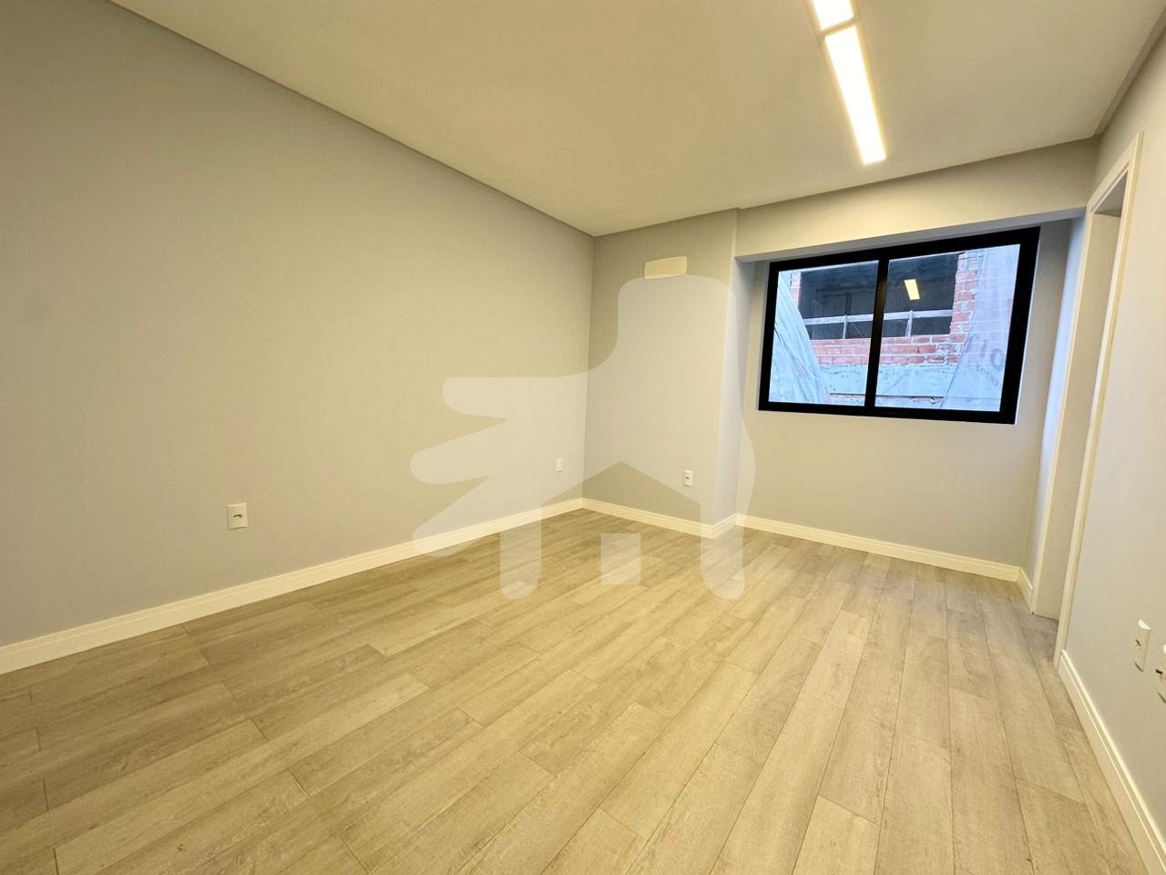 Apartamento 3 quartos para Venda no bairro Meia Praia em Itapema