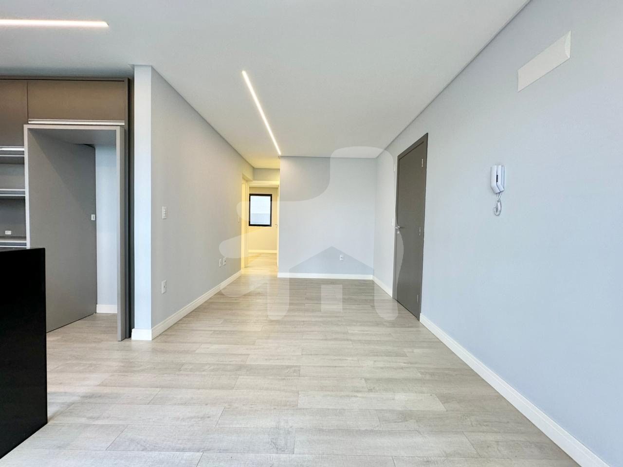 Apartamento 3 quartos para Venda no bairro Meia Praia em Itapema