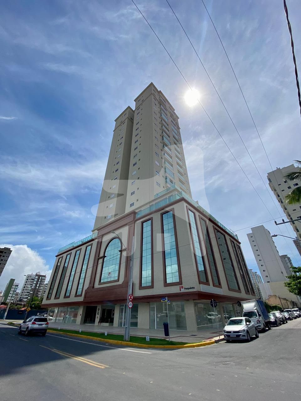 Apartamento para Venda no bairro Meia Praia em Itapema