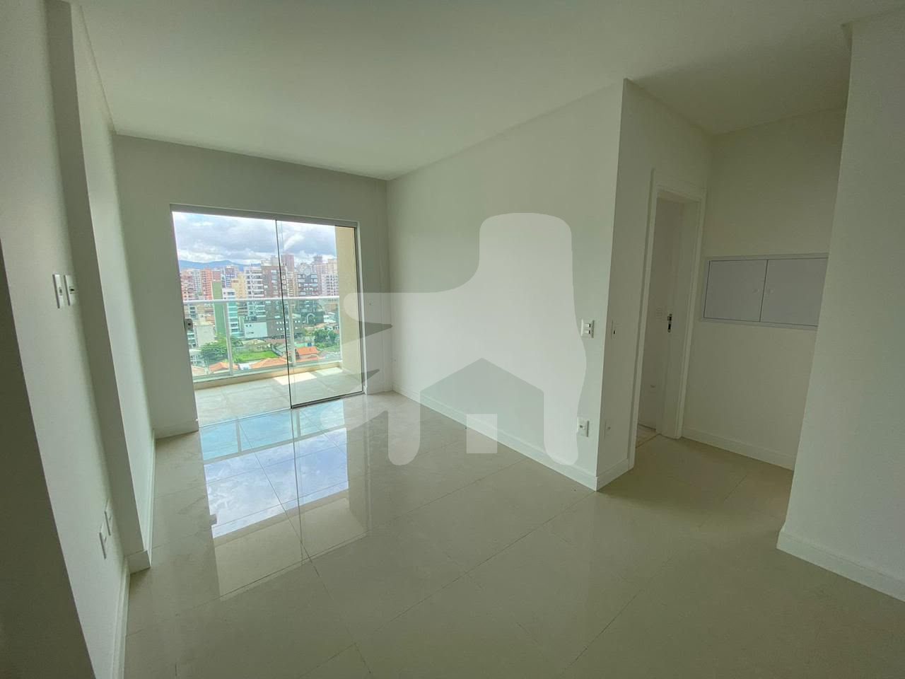 Apartamento para Venda no bairro Meia Praia em Itapema