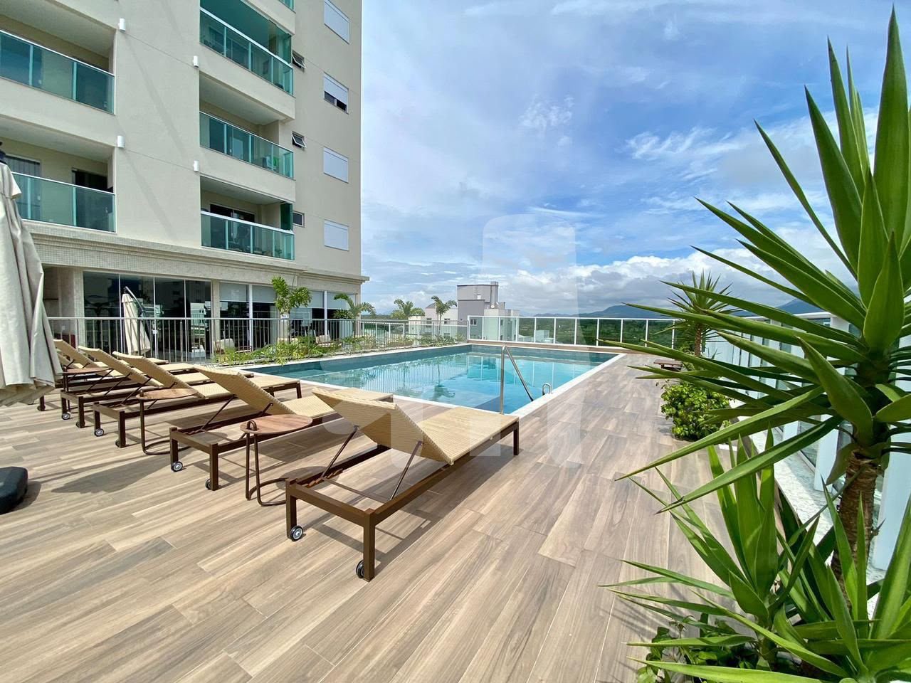 Apartamento para Venda no bairro Meia Praia em Itapema