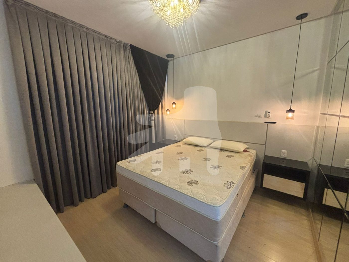 Apartamento 3 suítes para Venda no bairro Meia Praia em Itapema