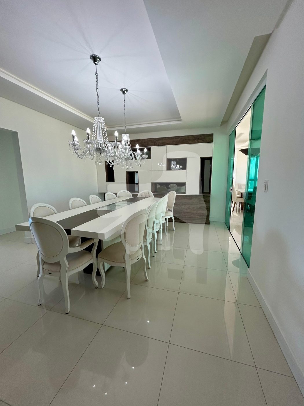 Apartamento 4 suítes para Venda no bairro Meia Praia em Itapema