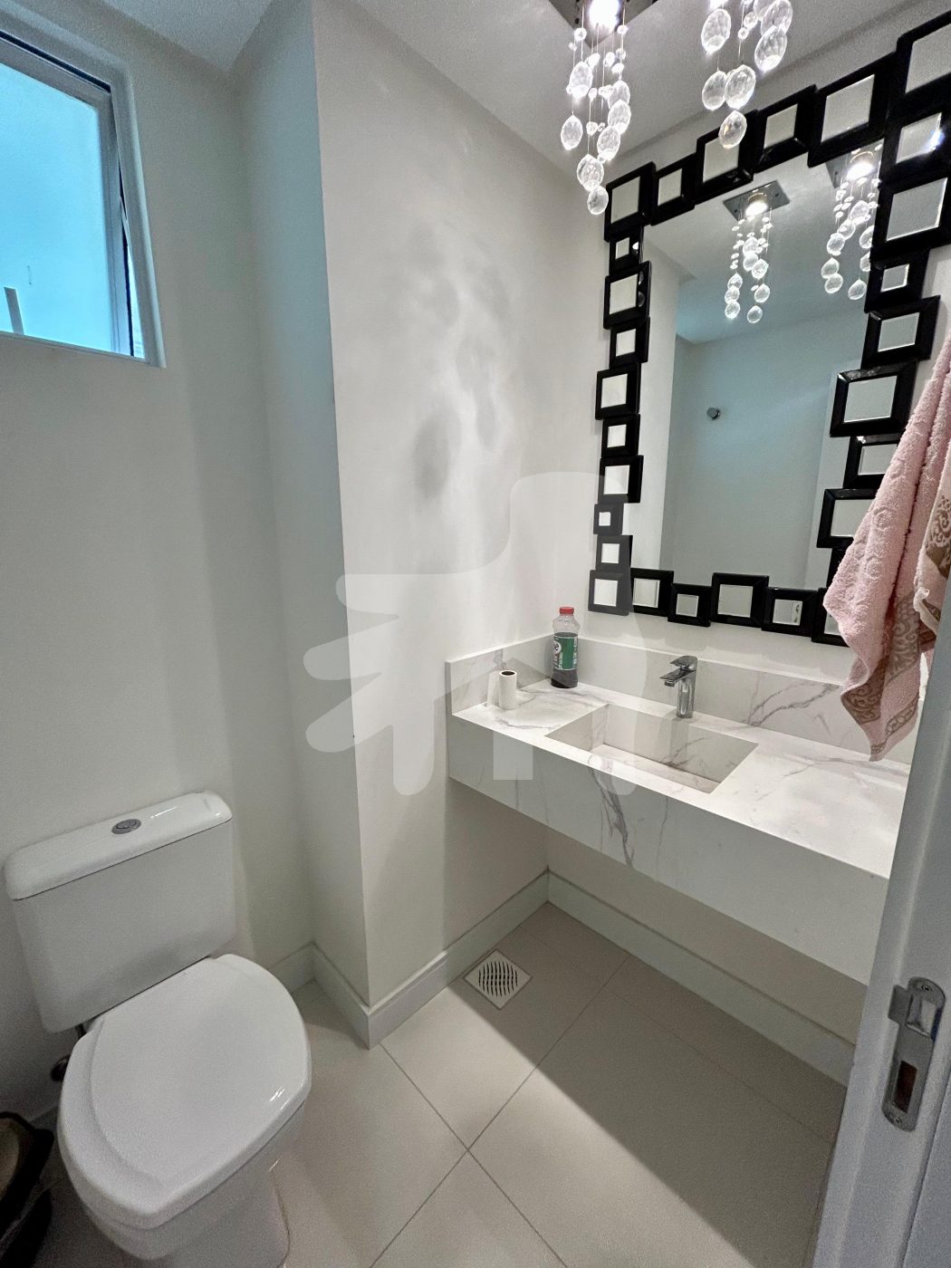 Apartamento 4 suítes para Venda no bairro Meia Praia em Itapema
