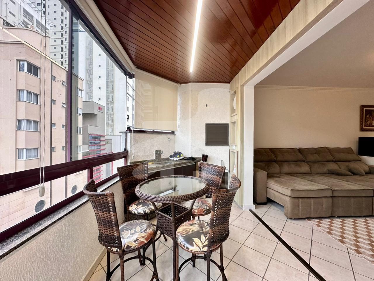Apartamento 3 quartos para Venda no bairro Meia Praia em Itapema