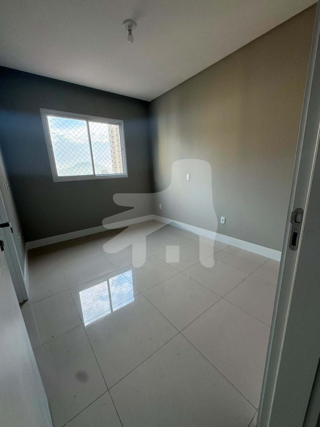 Apartamento 3 suítes para Venda no bairro Meia Praia em Itapema