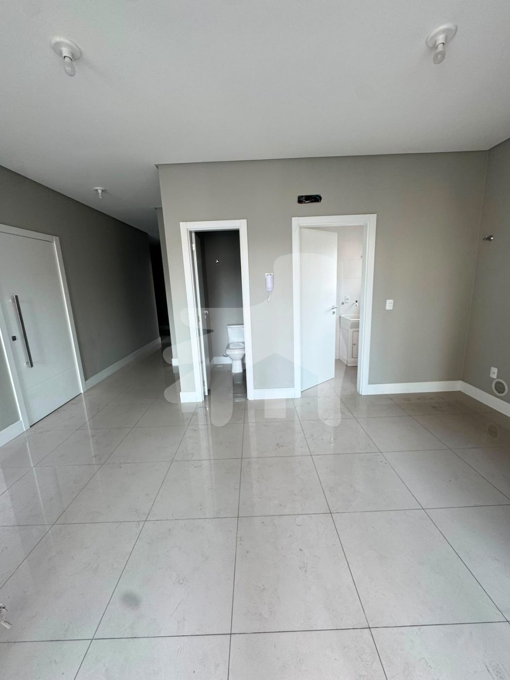 Apartamento 3 suítes para Venda no bairro Meia Praia em Itapema