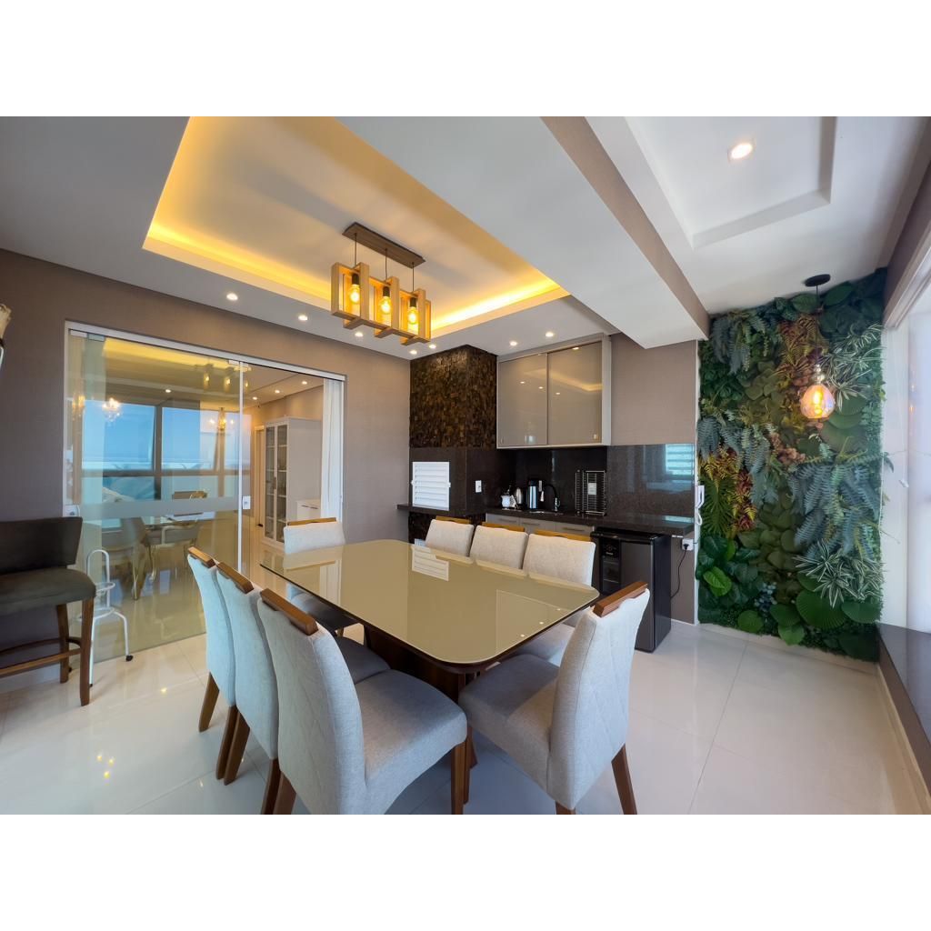 Lindo Apartamento Alto Padrão Frente a Avenida com Vista Mar Finamente Mobiliado