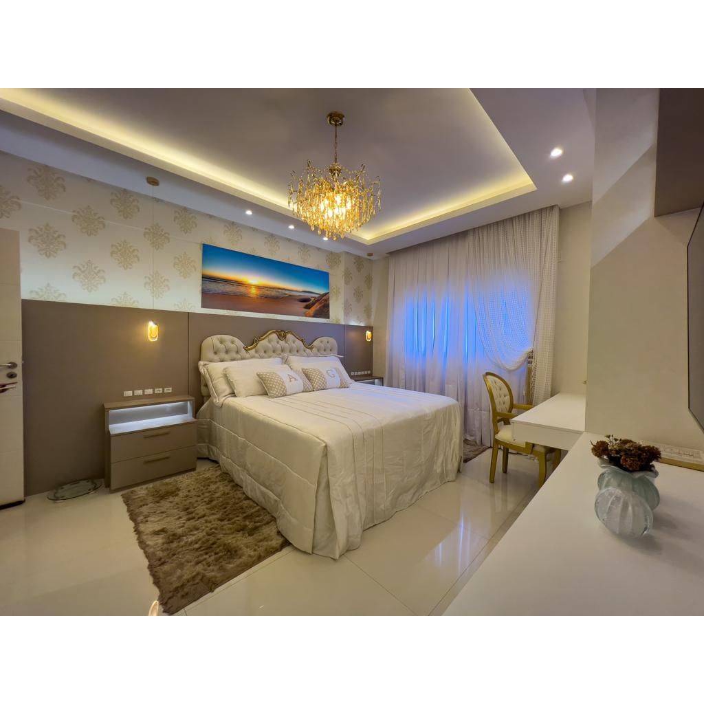 Lindo Apartamento Alto Padrão Frente a Avenida com Vista Mar Finamente Mobiliado